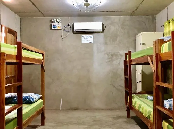 Strandhaus Condotel 호텔 *