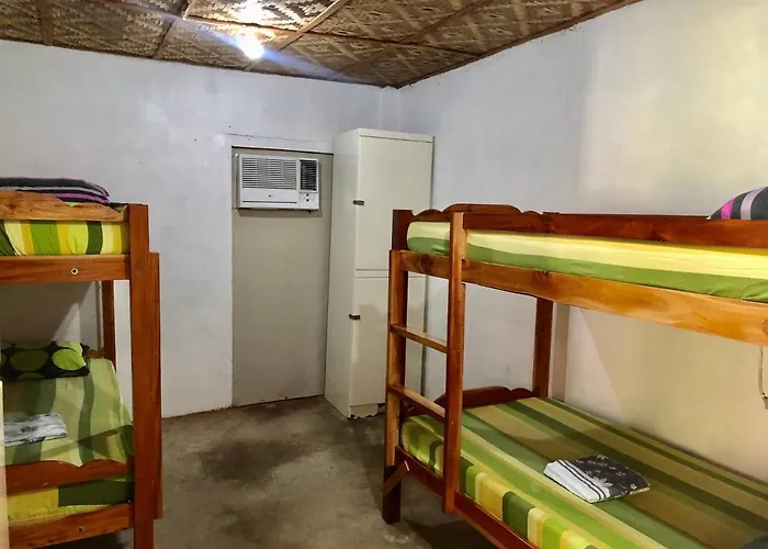 Strandhaus Condotel * 몰볼