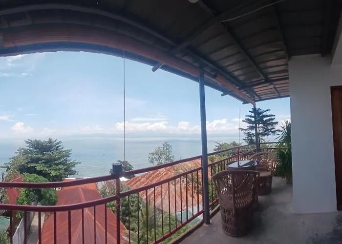 Strandhaus Condotel * 몰볼